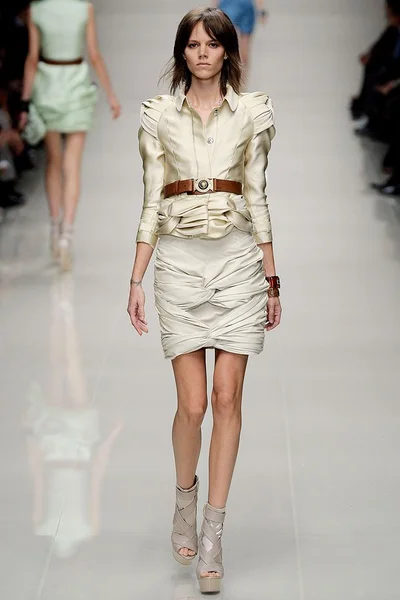Look 38